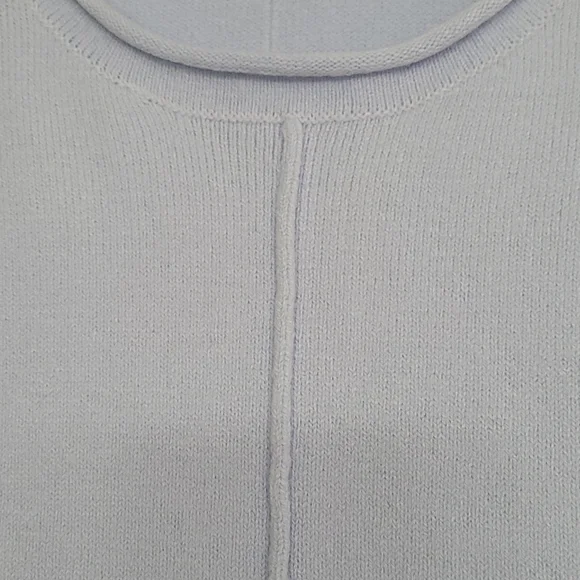 Beautiful light blue sweater by French  Connection in very good condition! M - Picture 4 of 9